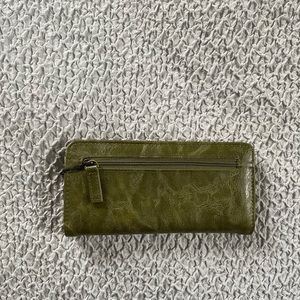 Mundi Green Wallet